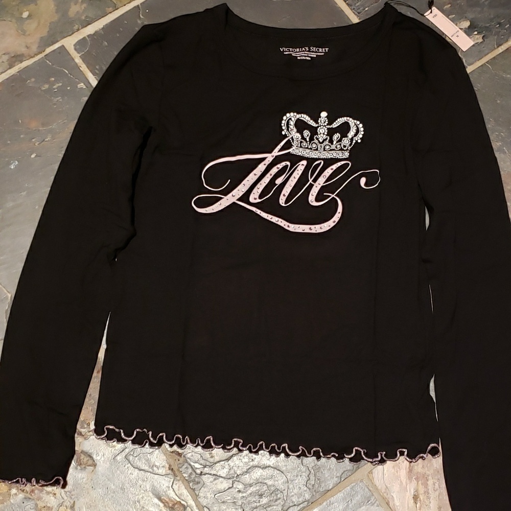 Victoria's secret long sleeve shirt says love - Picture 8 of 8
